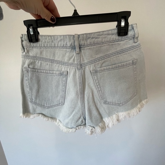 PacSun exposed zipper front high rise shorts in a size 26 - Picture 4 of 9